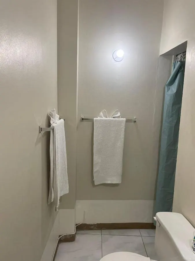 Hotel Pogas Inn Kingston
